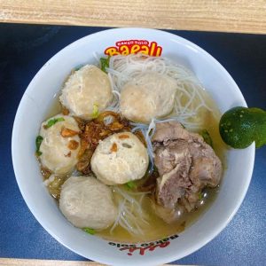 Bakso Iga Sapi (Bakso Halus + 1 Potong Iga)
