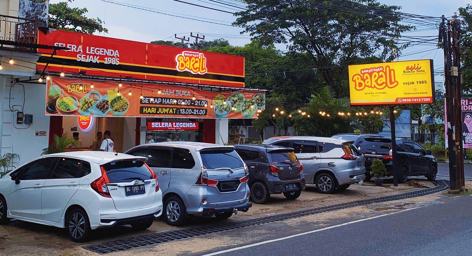 Menyelami Nikmatnya Bakso Solo Barali, Bakso Legendaris Asli Palembang
